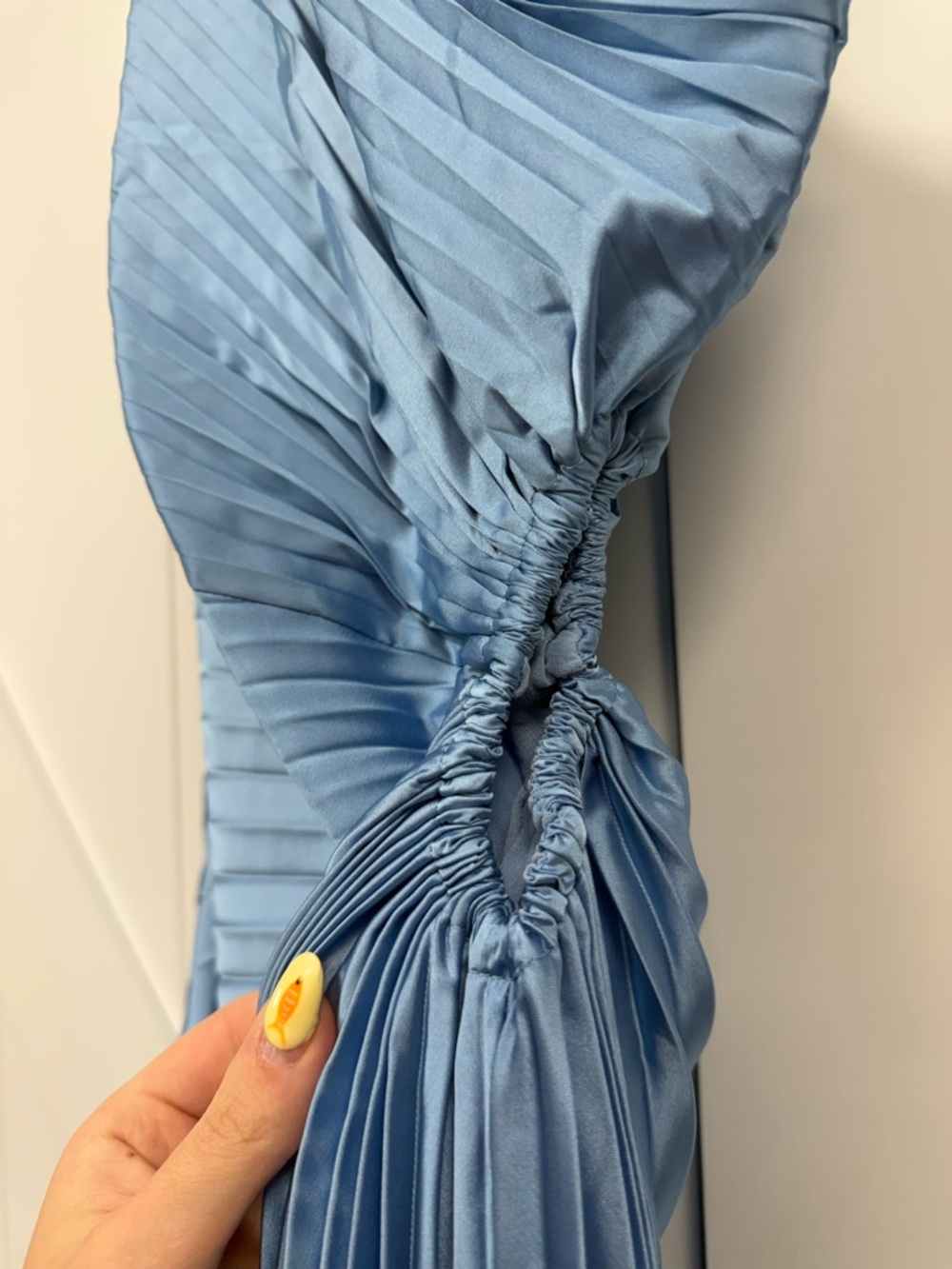 Vici Dress - Picture 3 of 3